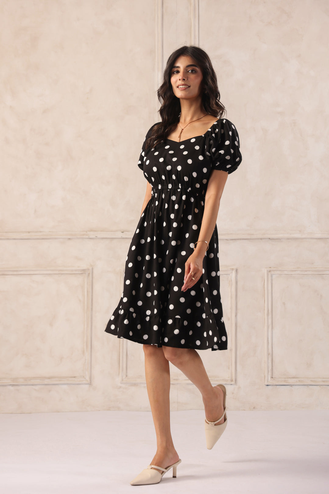 Side view black polka dot mini dress for women sweetheart neck summer outfit