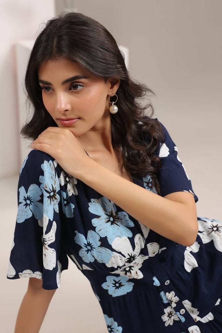 Abstract Print Mini Dress for Women - model in closer look