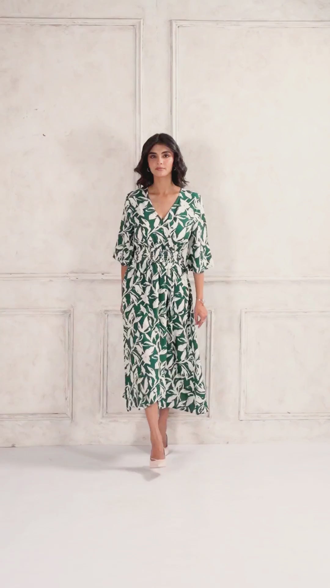 Green Leaf Print Smocked Waist Wrap Midi Dress